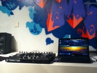 Lomme-s-DJ-Booth-Jul-11
